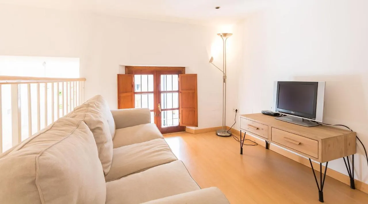 Abades Giralda Suite Sevilla 0*,